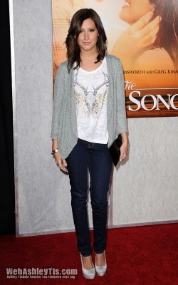 x Premiere The Last Song x (3)