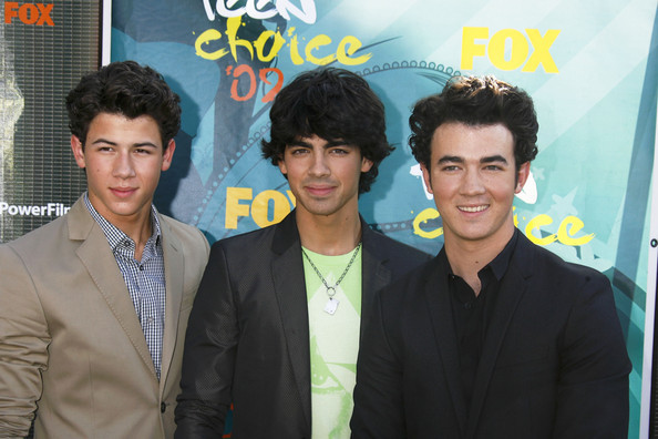 389 - Jonas Brothers