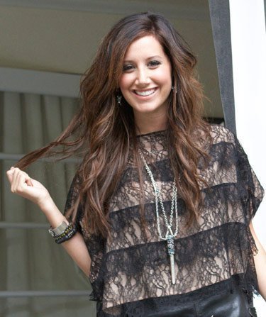 ashley_tisdale_1290362613