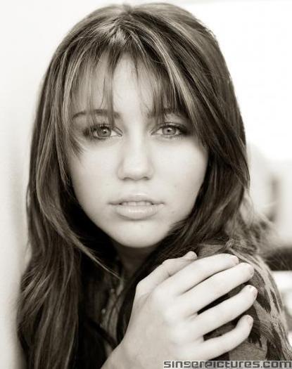 613 - Rare photos with Mileyz