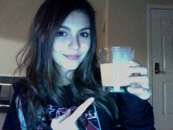 I\'ll have you guys know...that I opted out of the sour straw, & had a glass of an all natural mango - x - NewTwitPics - x