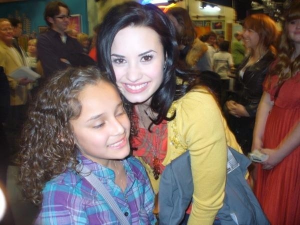 3 - Toxicomdydemilovato is real