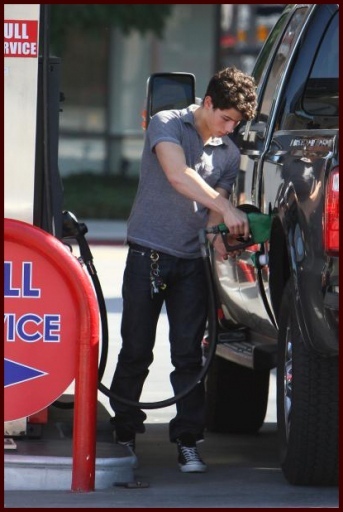 normal_gas011 - Nick-Out pumping gas in Los Angeles