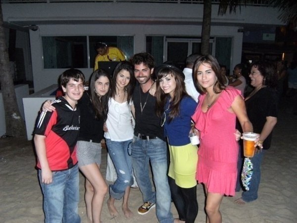 castprty%20(2) - princess protection program behind the scenes
