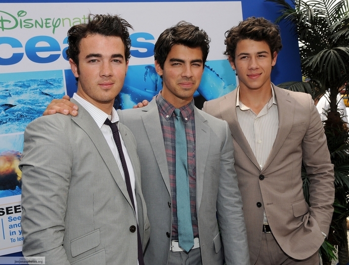 544 - Jonas Brothers