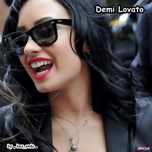 0072430001 - Another Demi Picsx