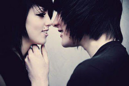 emo_teen_love_large