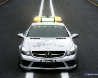 Mercedes_F1-crew_1157