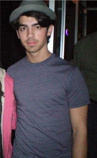 joe-jonas-beard-man