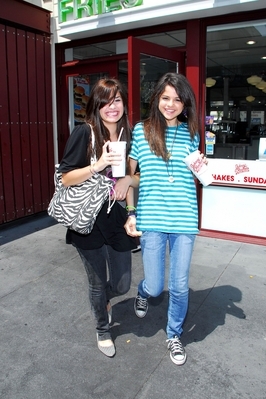 All my pictures with Selena Gomez (16)