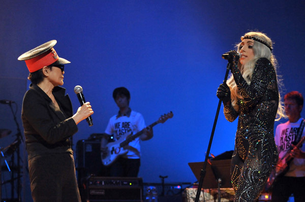 Photo-10 - Me with Yoko Ono s Band