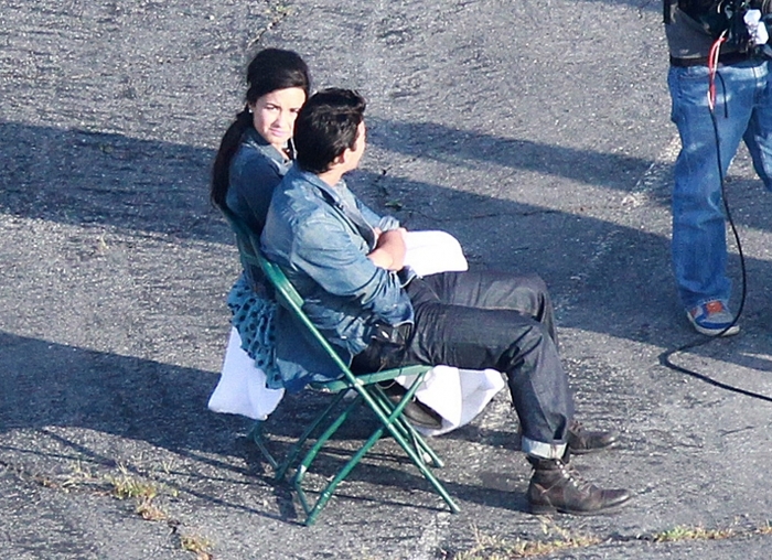 normal_JW_JoeDemivideoshootl0410_HQ-001 - JOE and Demi-at a videoshoot in the outskirts of LA