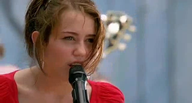 miley ray cyrus (24) - miley cyrus in hannah montana the movie singing the climb