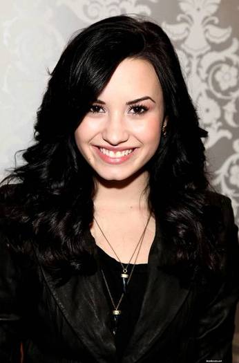 demilovato_net-hboluxurylounge-0011