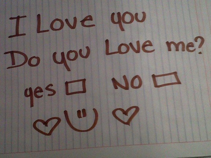 I love u. Do you love me?