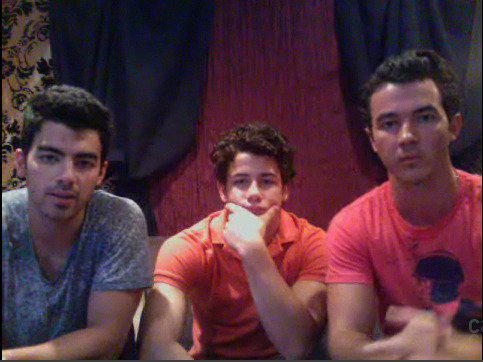 Jonas Brothers Live Chat (35)