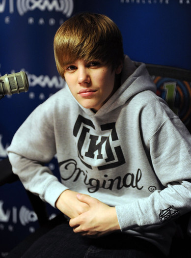 Justin+Bieber+Visits+SIRIUS+XM+Radio+0bsUCKB6qe8l