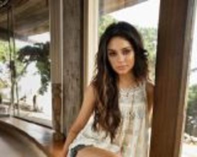 vanessa-hudgens_11 - love vanessa