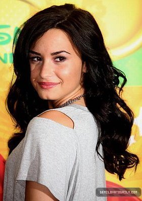 Demi Lovato (9)
