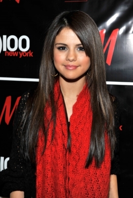 HQ8 - O0_Jingle Ball 2010