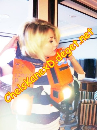 Too many that\'s what she said jokes during the lifejacket drill & now I can\'t figure out how to pu