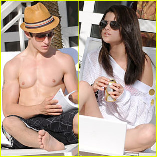 david-henrie-selena-gomez-fun-sun