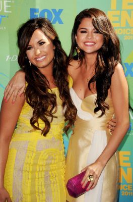 normal_005 - Selena Gomez Award Shows 2O11 August O7 Teen Choice Awards