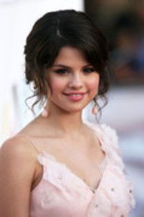 28119273_UEVNJQPLY - x 2009 ALMA Awards - Arrivals 2