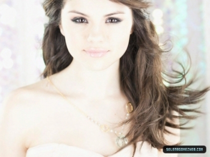 normal_selena_gomez_kiss_n_tell_shoot_27