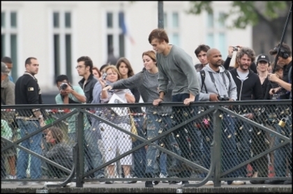 Filming LOL in Paris. xD (108)