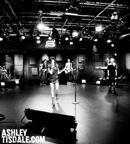 AOL12 - AOL Sesions - From AshleyTisdale com