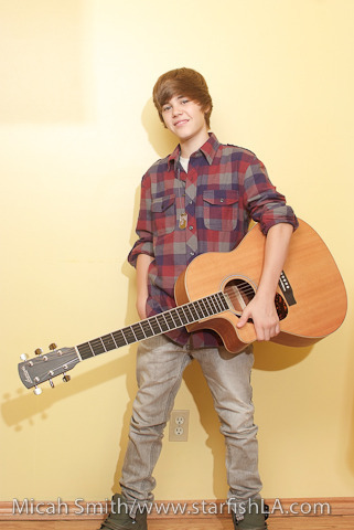 12 - x_Justin_Bieber_Photoshoot_7_x