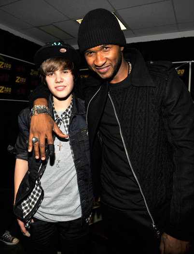Mmm nice pic - Usher and Justin