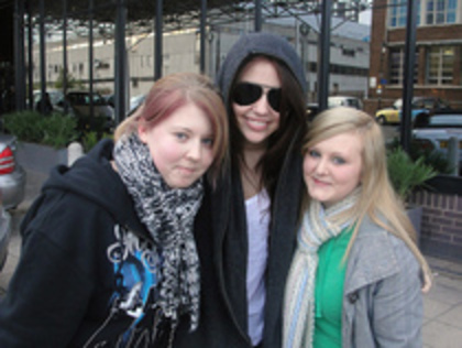 With Michelle & Chelz - 0 With Some Fans 0