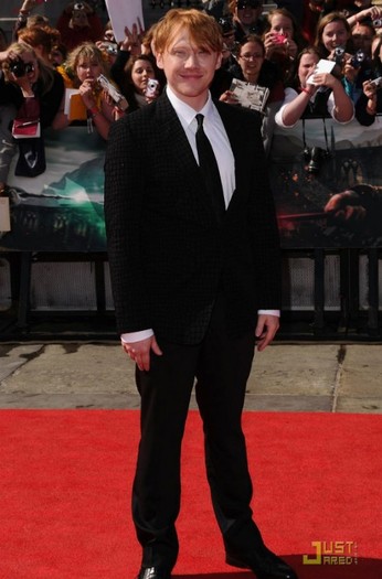 Rupert Grint - xx - HP7 Part 2-London Premiere - xx