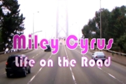 16577762_KEKTCZWPX - miley cyrus-life on the road