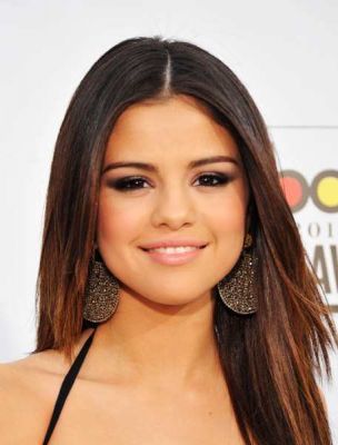 normal_023 - Selena Gomez Award Shows 2O11 May 22 Billboard Awards