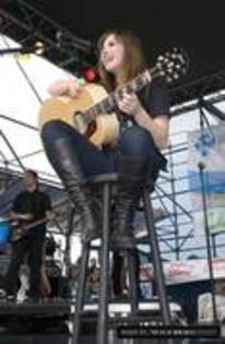 15 - Demi at 2008 Fam Jams Day 2