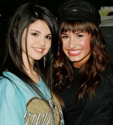 Demi Lovato y Selena Gomez