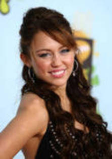 12319045_VVMEWHUYQ - miley hannah