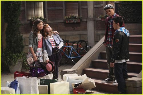 normal_bella-thorne-zendaya-spaghetti-10