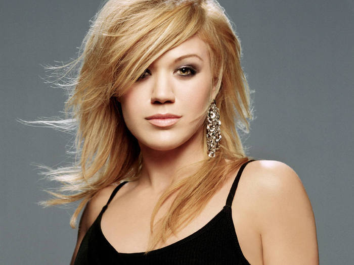 Kelly-Clarkson-Wallpaper-kelly-clarkson-4534451-1024-768