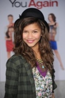 29969449_MXMTWWLXT - zendaya coleman-rocky blue