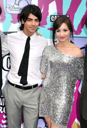 joe-jonas-and-demi-lovato - x - Demii And JOe Jonas