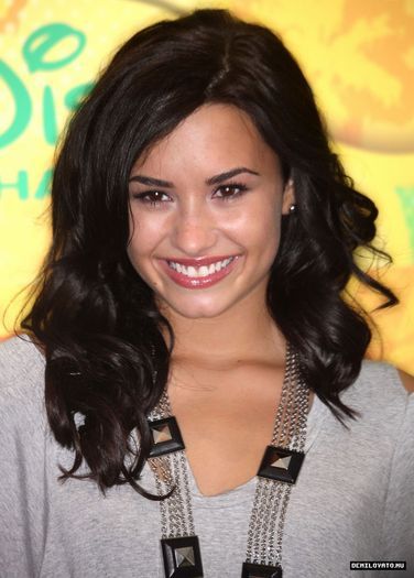 17825822_NBEDVUQSY - Demi Lovato Disney and ABC Television Group Summer Press Junket 2010