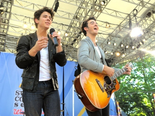 476 - Jonas Brothers