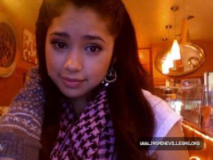 Jasmine Villegas Personal Photos (64)