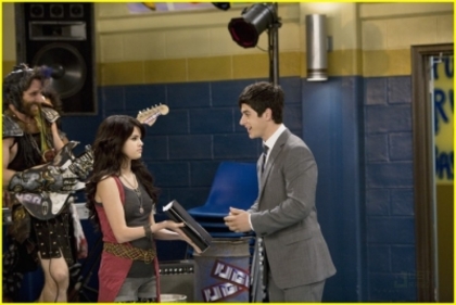  - WOWP-Eat To The Beat