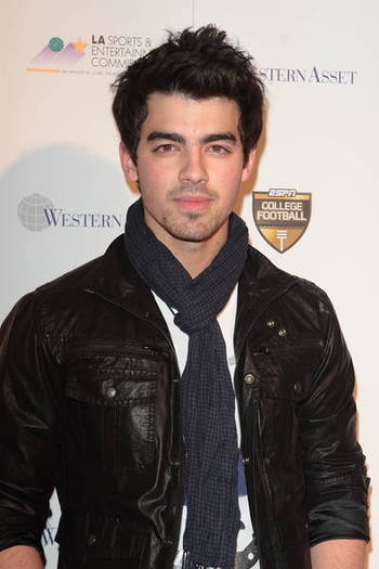 Joe Jonas(5 vot)