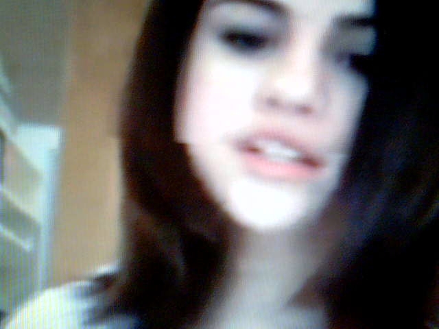 Selena Gomez Live Chat (97)